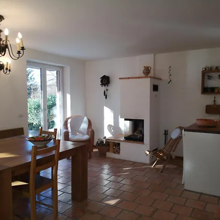 Zbilje Lake House بيت للعطل