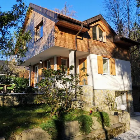 Zbilje Lake House *