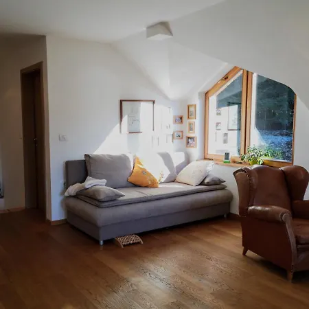 Zbilje Lake House *