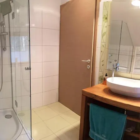 بيت للعطل Zbilje Lake House ميدفودِ